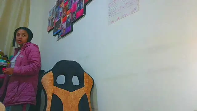 Samary thomas online show from April 2026 12:23:01 AM