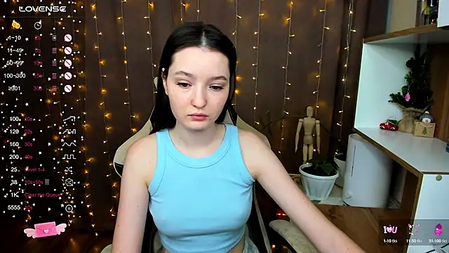 Snapshot of Fairyy_Moon chatting on January 2025 08:13:02 AM Fairyy Moon online show from January 2025 08:13:02 AM