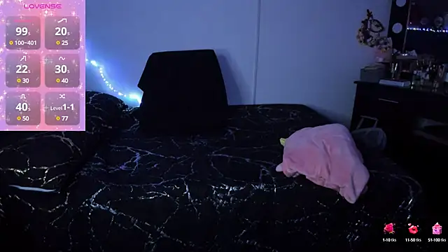 Snapshot of Ivonnee__ chatting on January 2025 06:12:01 AM Ivonnee   online show from January 2025 06:12:01 AM