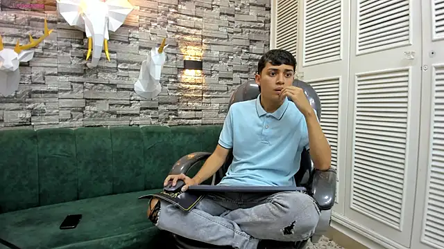 DamiBright online show from November 2025 06:29:02 PM