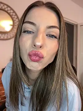 Mia Ethan online show from September 2025 10:08:01 AM