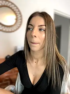 Mia Ethan online show from October 2025 09:13:02 AM