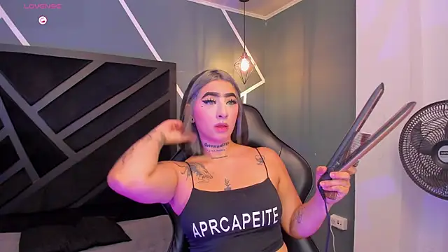 Alahia Dangelo online show from September 2025 11:35:01 AM