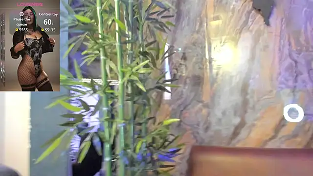 Alahia Dangelo online show from October 2025 05:25:02 PM