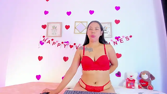 EmmaRogers online show from February 2025 12:47:01 PM