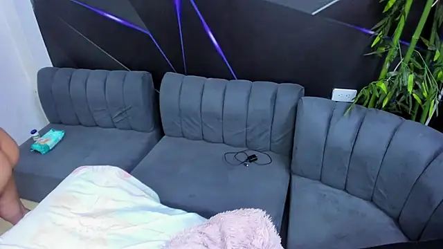 playsgirlhot online show from September 2025 02:17:02 PM