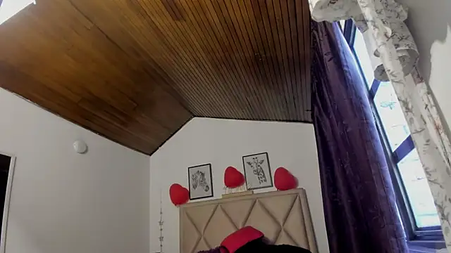 MonyCassius online show from February 2026 12:12:01 PM