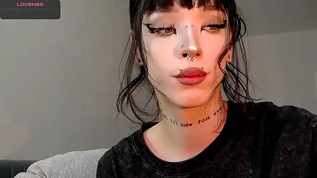 Dasha M online show from September 2025 10:06:01 AM