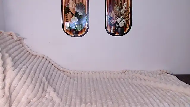 bellaa love  online show from April 2026 12:08:02 AM