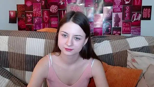 Snapshot of MilanaRoza chatting on January 2025 08:53:02 AM MilanaRoza online show from January 2025 08:53:02 AM