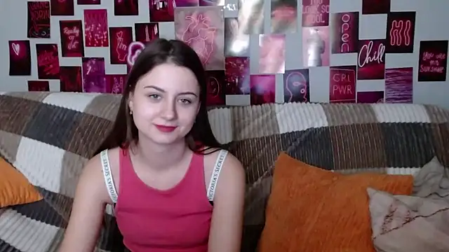 Snapshot of MilanaRoza chatting on January 2025 03:00:01 PM MilanaRoza online show from January 2025 03:00:01 PM
