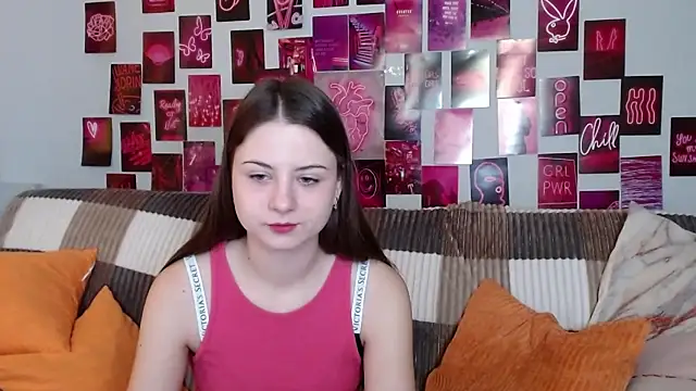 Snapshot of MilanaRoza chatting on February 2025 06:15:01 AM MilanaRoza online show from February 2025 06:15:01 AM