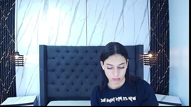 Eban Dustan online show from November 2025 08:24:02 PM