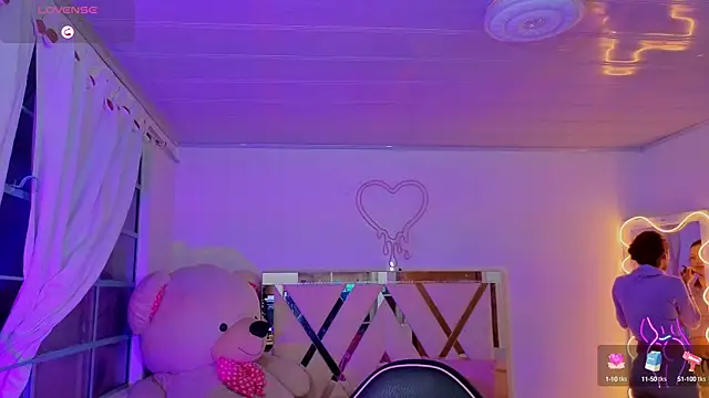 Laylafoxy tay online show from September 2025 03:08:01 AM