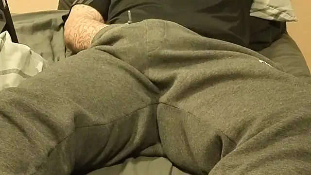 Dan8736 online show from January 2026 11:25:01 PM