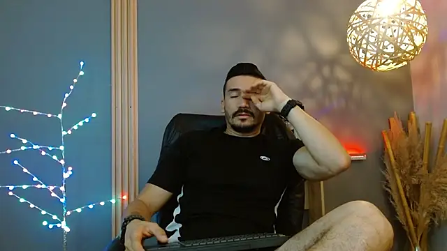 Reiko 85  online show from February 2026 03:04:01 PM