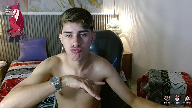 Dyla n18 online show from September 2025 11:18:02 PM