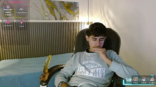 Dyla n18 online show from November 2025 08:08:02 PM