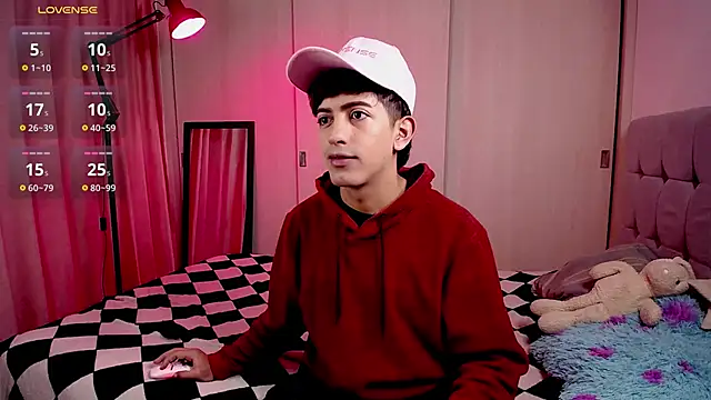 teobowny  online show from January 2025 01:36:02 PM