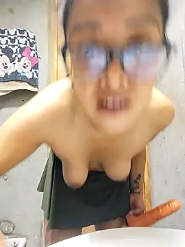 Vanessagirld online show from March 2025 04:15:02 AM