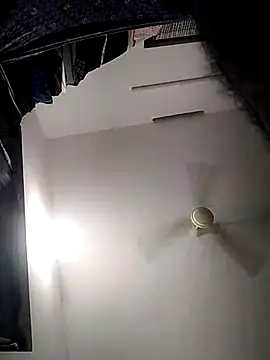 mallucallboy2104 online show from December 2024 10:41:02 PM