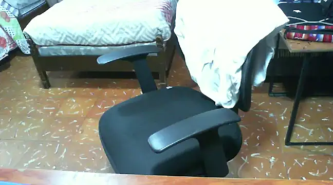 Roberto3102 online show from January 2025 01:42:02 PM