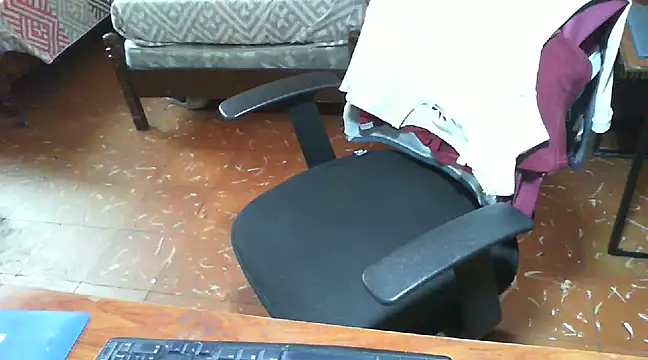 Roberto3102 online show from March 2025 06:36:01 PM