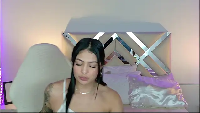 Mara Saenzz online show from December 2024 02:24:01 AM