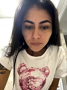 Snapshot of emilie_xx_ chatting on October 2025 02:48:01 PM emilie xx online show from October 2025 02:48:01 PM