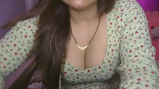 Snapshot of cutie-taara chatting on May 2026 04:07:02 AM cutie-taara online show from May 2026 04:07:02 AM