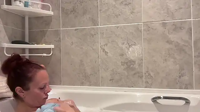 Snapshot of MelodyRoseUk chatting on October 2025 05:51:02 PM MelodyRoseUk online show from October 2025 05:51:02 PM