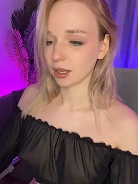 Snapshot of Eva_Millss chatting on January 2025 07:27:01 PM Eva Millss online show from January 2025 07:27:01 PM