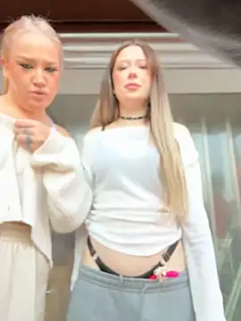 Snapshot of Eva_Millss chatting on November 2025 07:06:02 AM Eva Millss online show from November 2025 07:06:02 AM