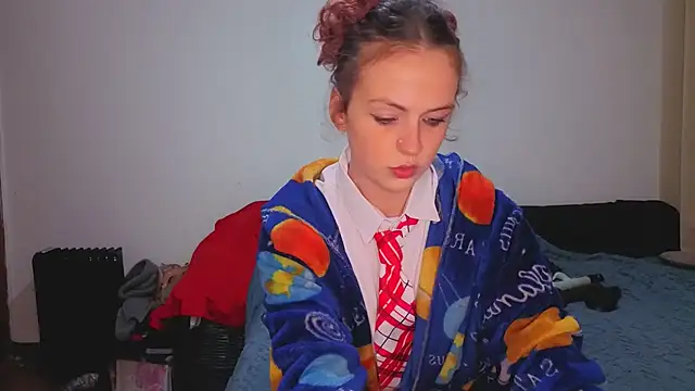 ENGLISHEMILY 69 online show from January 2026 04:45:02 PM