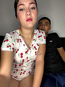 Jonlis01 online show from December 2025 02:22:01 PM