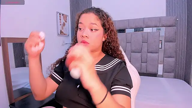 Snapshot of zulyjones chatting on October 2025 12:39:02 PM zulyjones online show from October 2025 12:39:02 PM