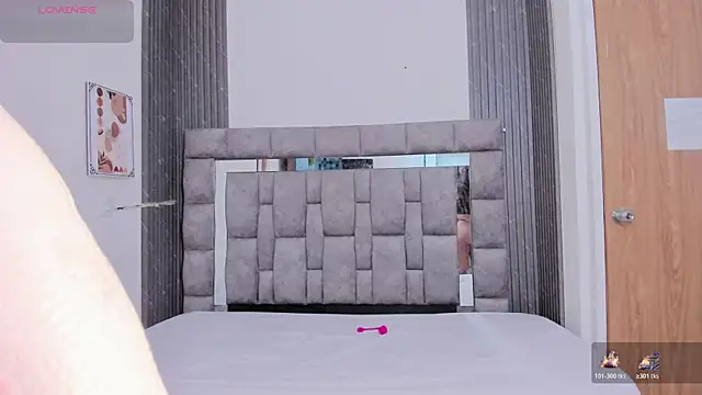 Snapshot of zulyjones chatting on November 2025 12:27:01 PM zulyjones online show from November 2025 12:27:01 PM