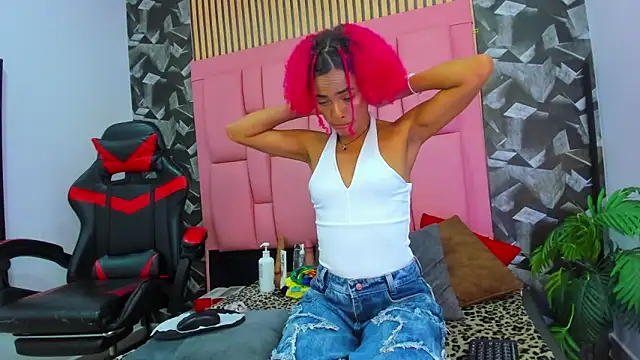 Brithanyslim online show from March 2026 07:57:01 PM