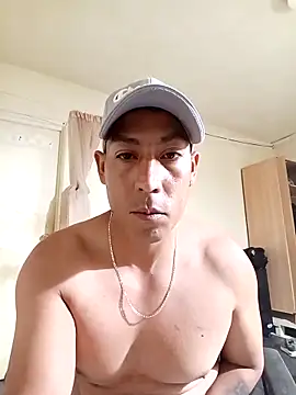 Reveldeseductor online show from April 2026 09:05:02 PM