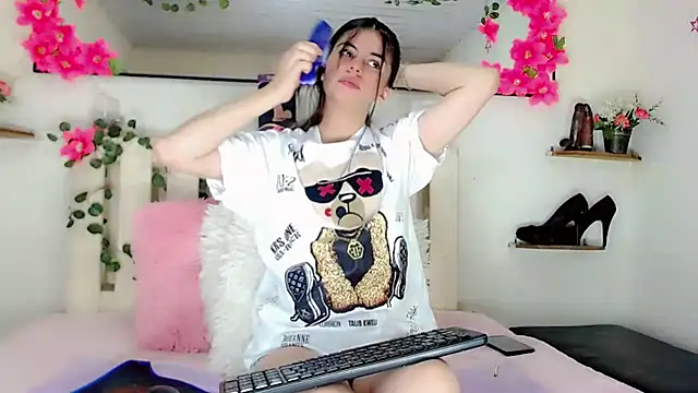 Madisson Ivanova online show from January 2025 05:00:01 AM