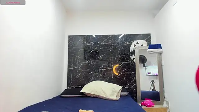 ada-brooke online show from December 2025 12:12:02 PM