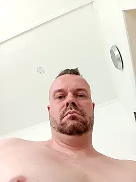 mikaaaaase online show from April 2026 12:28:02 PM