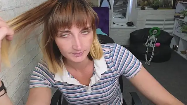 Snapshot of Nika_Kitten chatting on June 2026 06:25:01 AM Nika Kitten online show from June 2026 06:25:01 AM