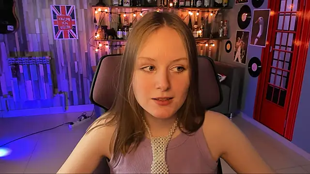 VivienLeeigh online show from December 2024 01:17:01 PM