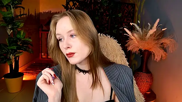Snapshot of VivienLeeigh chatting on April 2026 05:11:01 AM VivienLeeigh online show from April 2026 05:11:01 AM