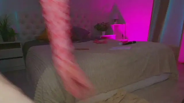  Kira Moon  online show from March 2025 12:35:02 PM