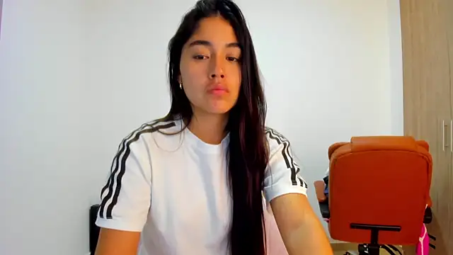 AriaMontgomery online show from April 2026 04:19:01 AM