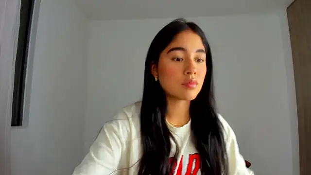 AriaMontgomery online show from April 2026 11:30:02 PM