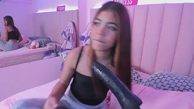 KellyOlsenbe online show from March 2025 02:43:02 AM