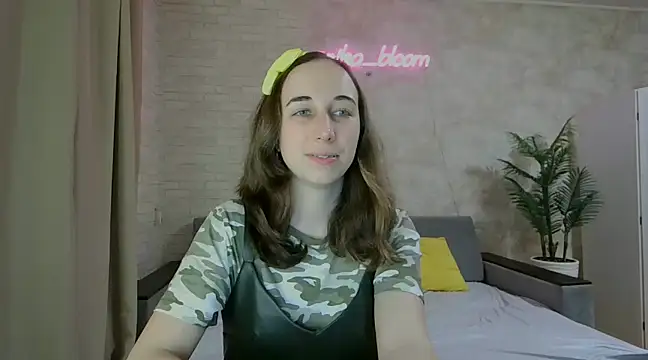 Anika bloom online show from February 2025 02:47:02 AM